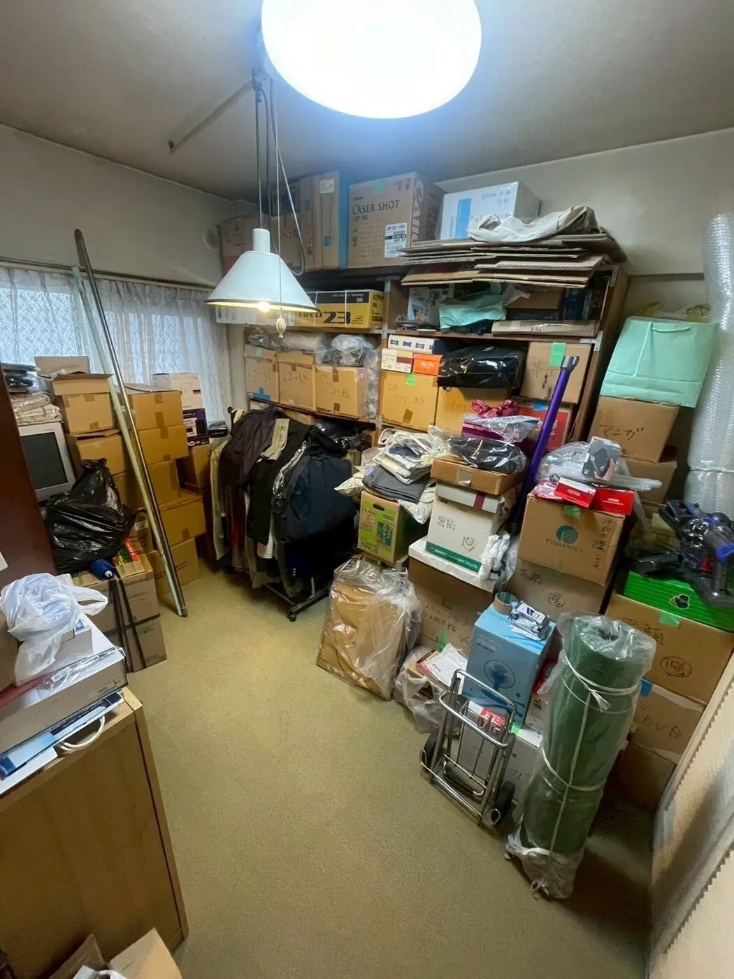 物であふれた部屋の片付け前